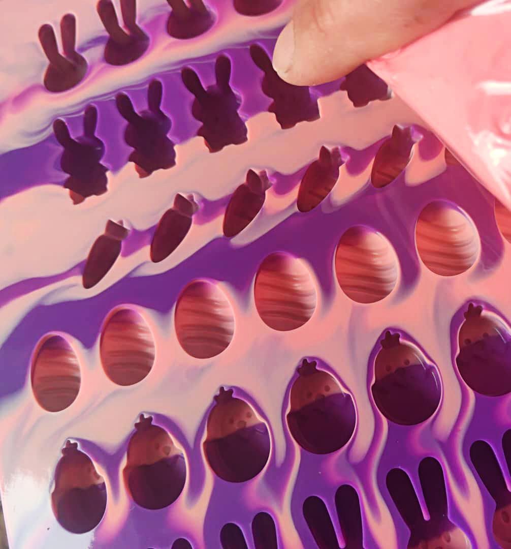 Collory Backmatte für Hundeleckerlis in Ostermotive