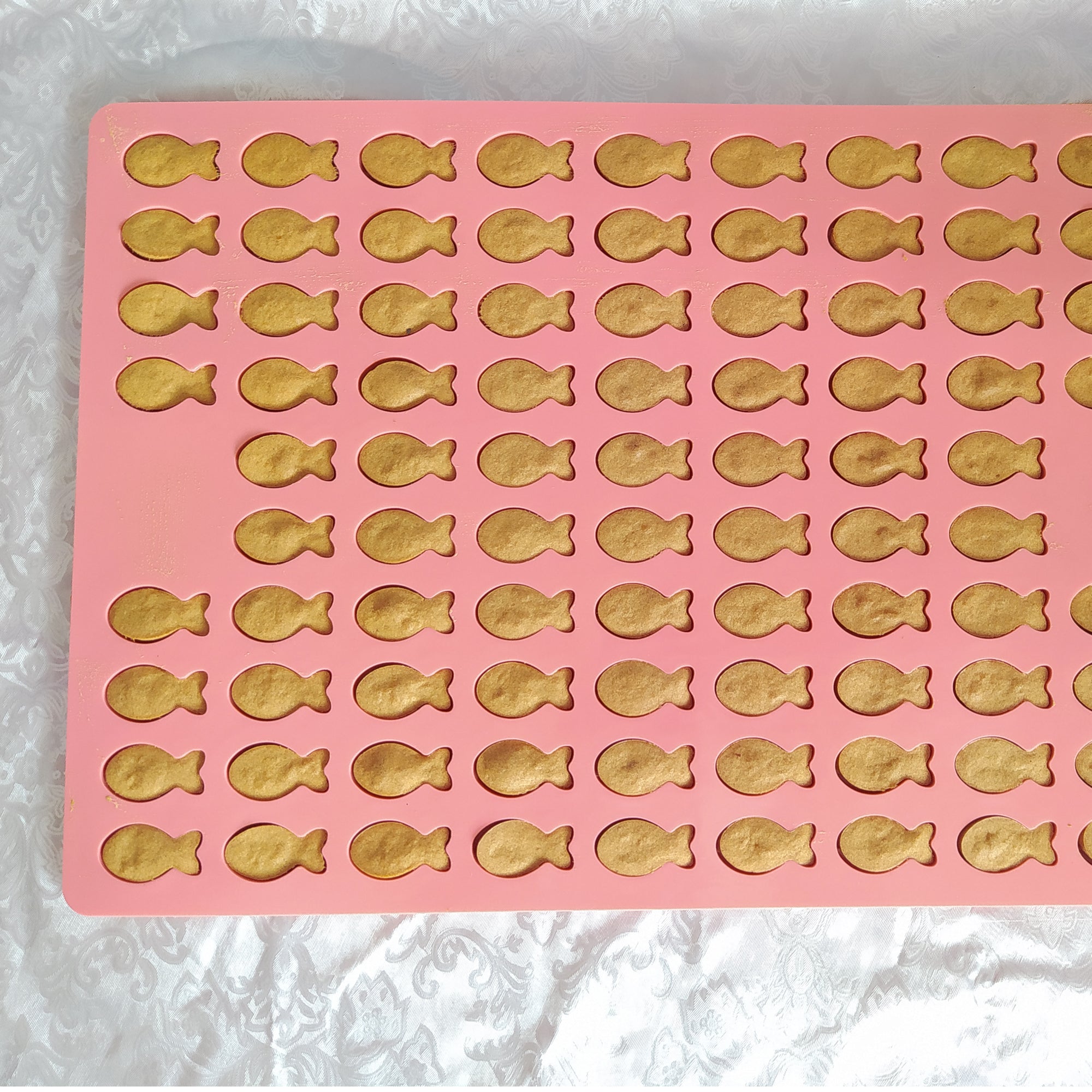 Collory Backmatten für Hundeleckerlis in Fischform