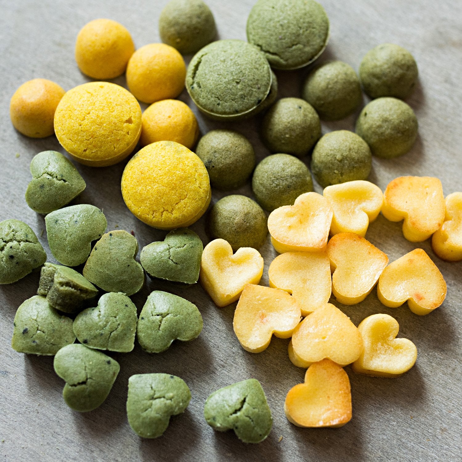 Collory Backmatten für Hundeleckerlis in Herzform